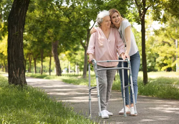 行動輔助工具與老年人輔具選擇指南 行動輔助工具與老年人輔具選擇指南
